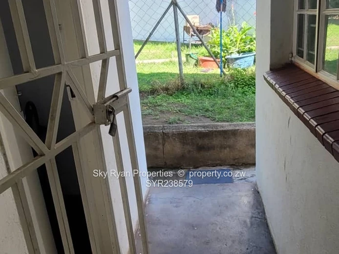 Hatfield Garden Flat For Sale