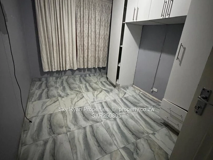 Zimre Park House To Let