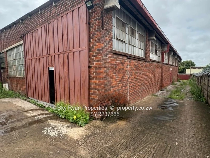 Msasa Industrial Warehouse To Rent