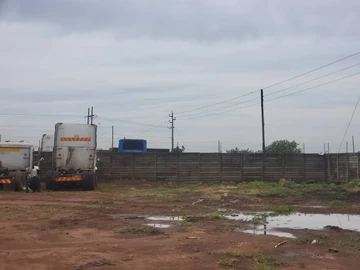 Commercial & Industrial Land