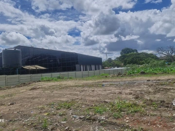 Commercial & Industrial Land