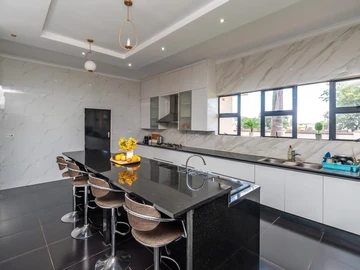 4 Bedroom House