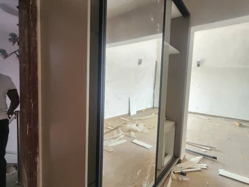 4 Bedroom Flat & Apartment