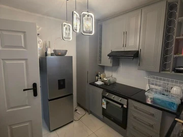 2 Bedroom Flat & Apartment