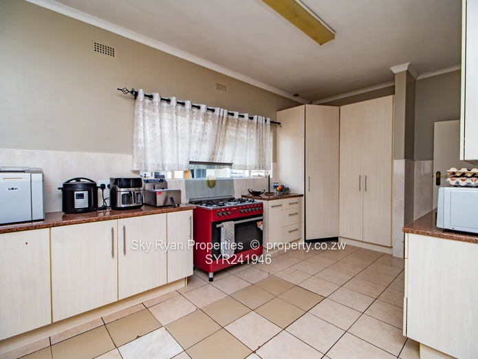 Alexandra Park House For Sale