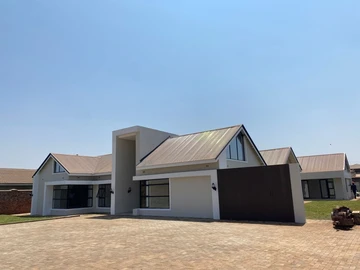 5 Bedroom House