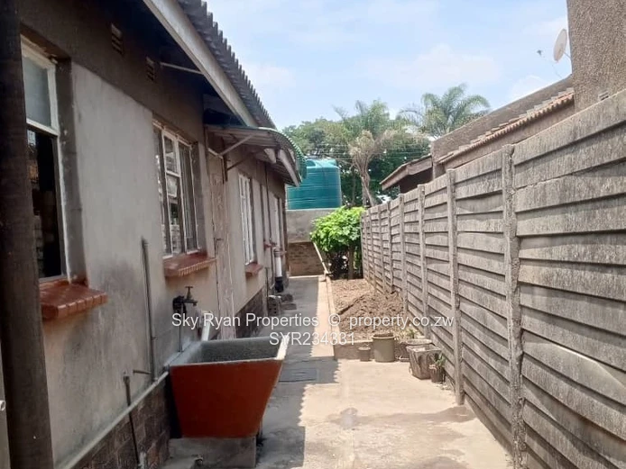 Budiriro 4 House For Sale