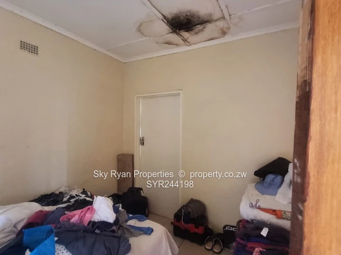 Westgate Adylinn Stand With 3 Bed Cottage For Sale