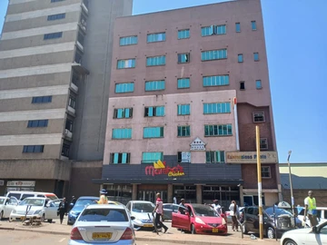 3 Bedroom Flat & Apartment