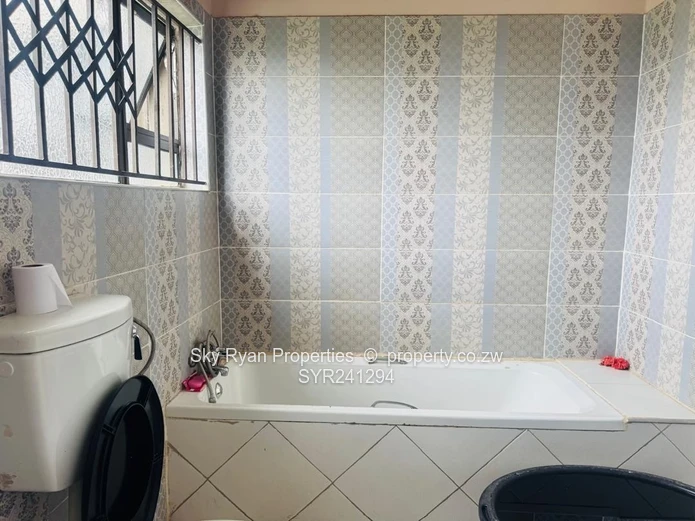 Avondale West Double Storey For Sale 