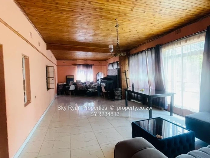 Hatfield House For Sale 