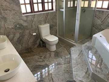 6 Bedroom House