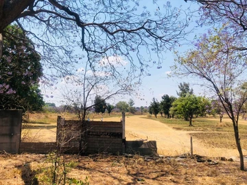 Commercial & Industrial Land