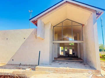 4 Bedroom Flat & Apartment