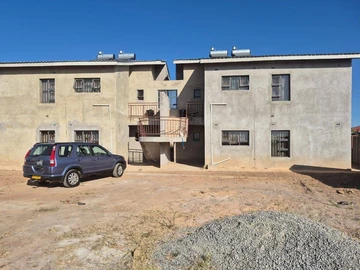 2 Bedroom Flat & Apartment
