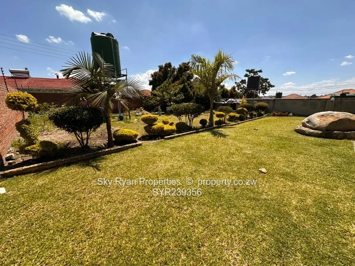 Zimre Park House To Let