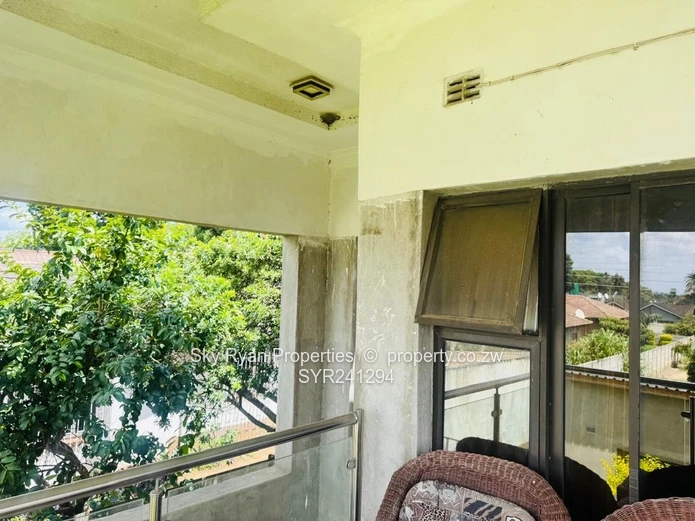 Avondale West Double Storey For Sale 