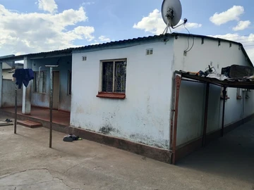 6 Bedroom House
