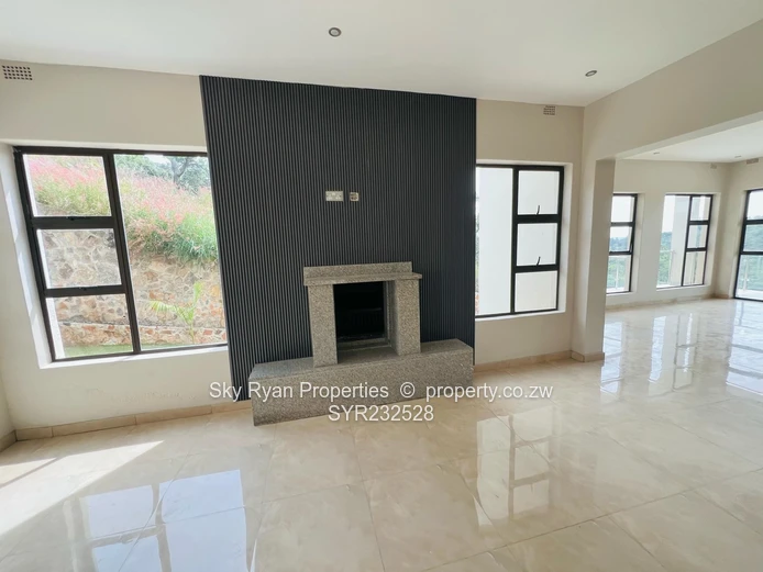 Newly built beautiful home in Glen Lorne 