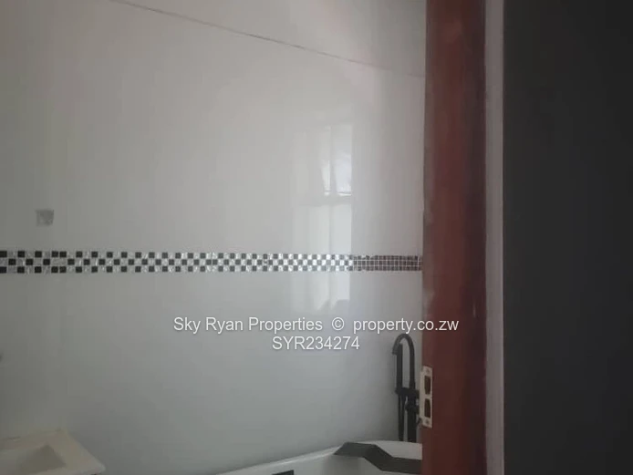 Helensvale Duplex For Sale