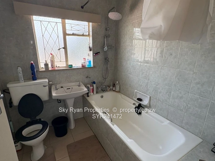 Avondale Garden Flat For Rent