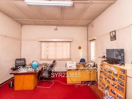 Prime Commercial property for sale in the Avenues