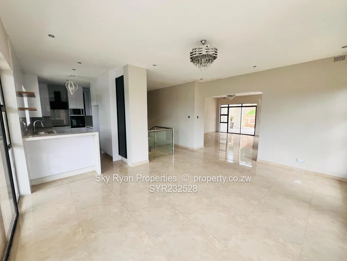 Newly built beautiful home in Glen Lorne 