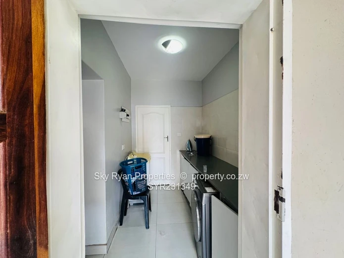 Sandton Phase 1 House For Sale (Sole Mandate)