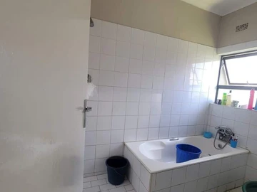 2 Bedroom Garden Flat