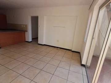 2 Bedroom Flat & Apartment