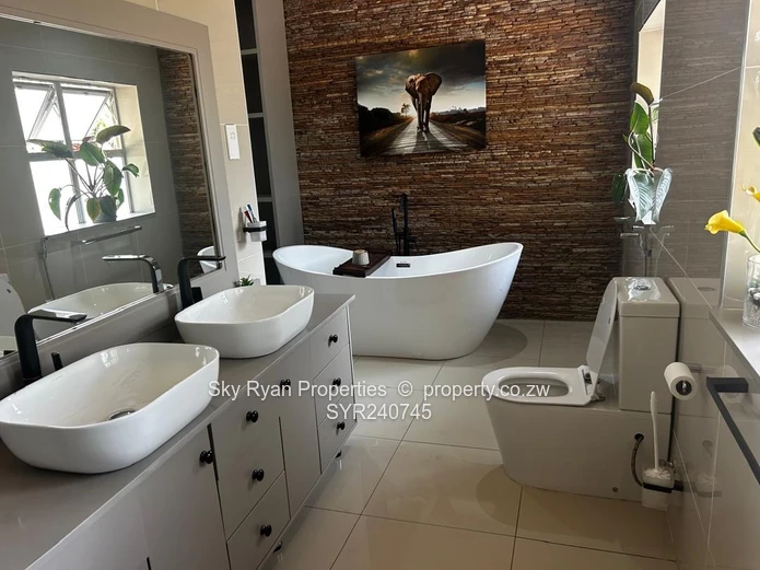 Kwekwe, Southwood House For Sale