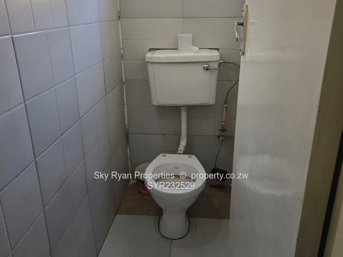 Glen Lorne , Folyjonh Double Storey For Sale