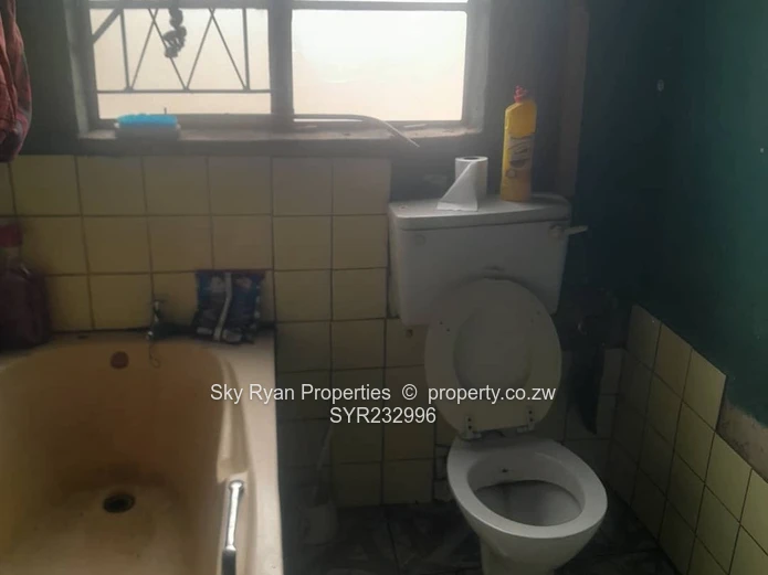 Glen Norah A Spaceman Area  House For Sale