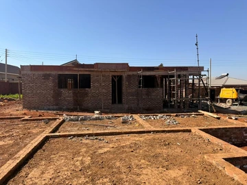 5 Bedroom Flat & Apartment