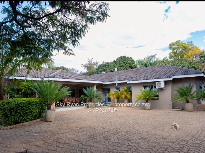 Kwekwe, Southwood House For Sale