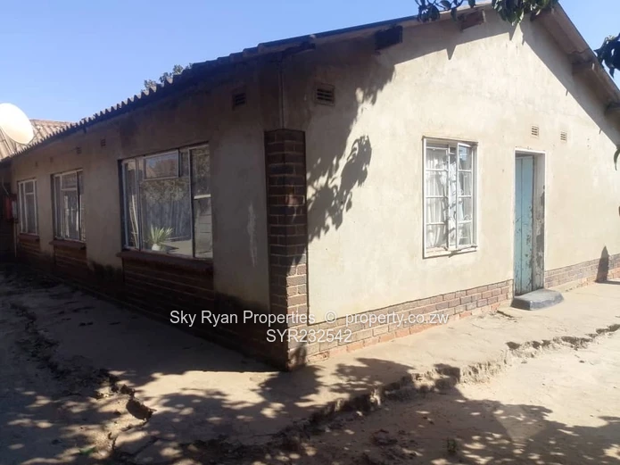 Mufakose House For Sale
