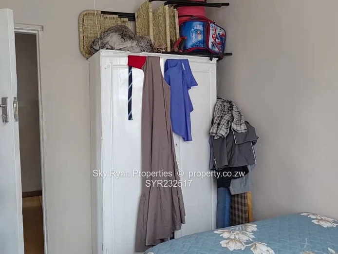 Glen Norah B House For Sale