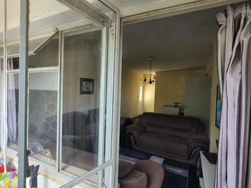 2 Bedroom Flat & Apartment