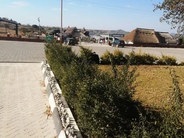 Commercial & Industrial Land