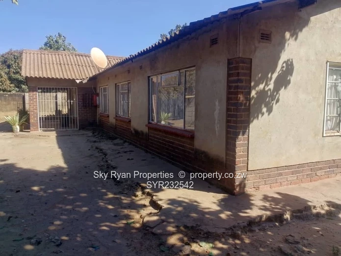 Mufakose House For Sale