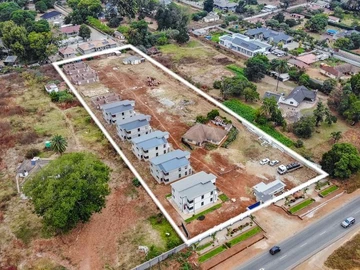 4 Bedroom Flat & Apartment