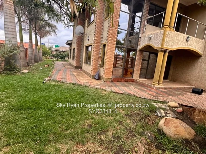 Sandton Phase 1 House For Sale