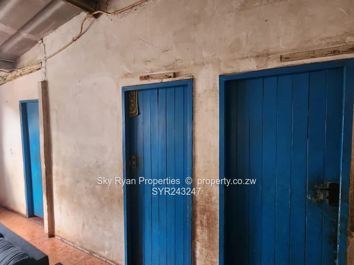 Glen Norah A House For Sale