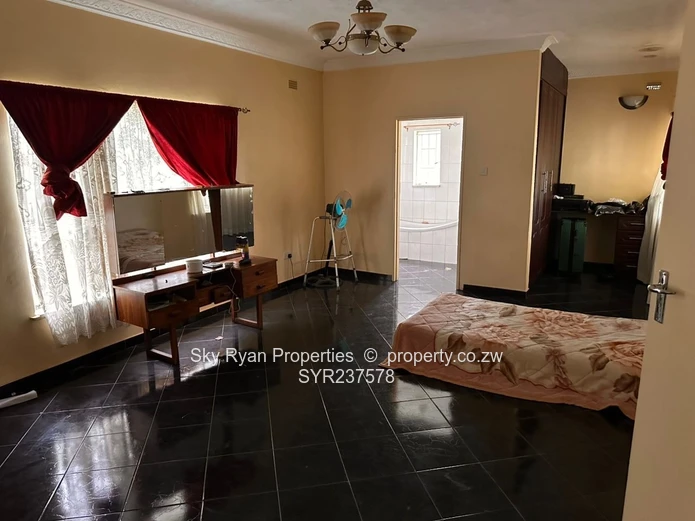 4 Bedroomed Residential Property for Sale – Waterfalls