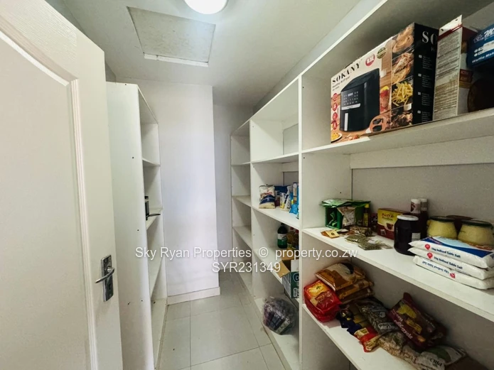 Sandton Phase 1 House For Sale (Sole Mandate)