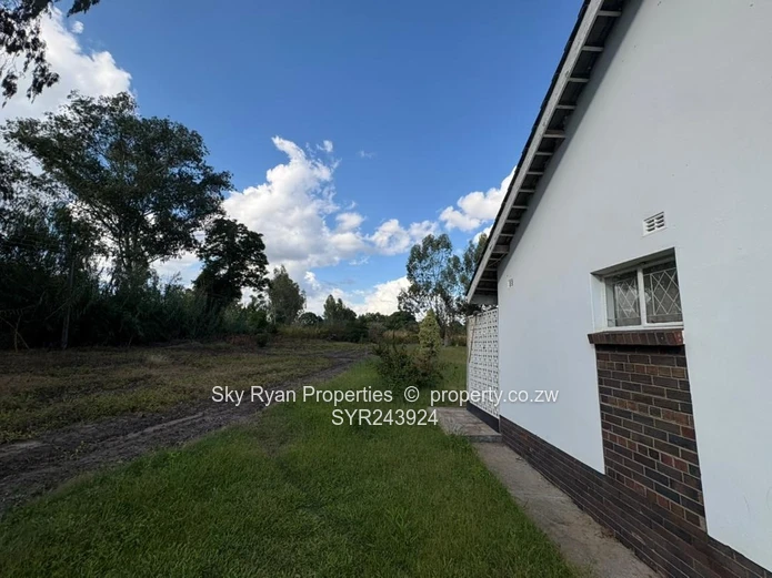 Hatfield House For Sale