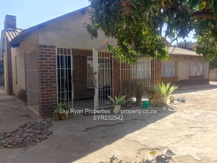 Mufakose House For Sale