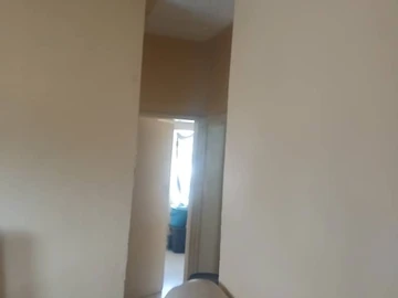 2 Bedroom Flat & Apartment