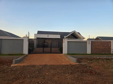 4 Bedroom House