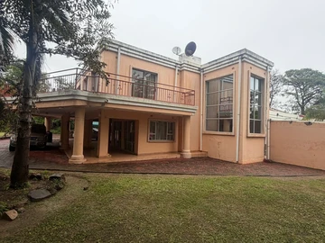 6 Bedroom House